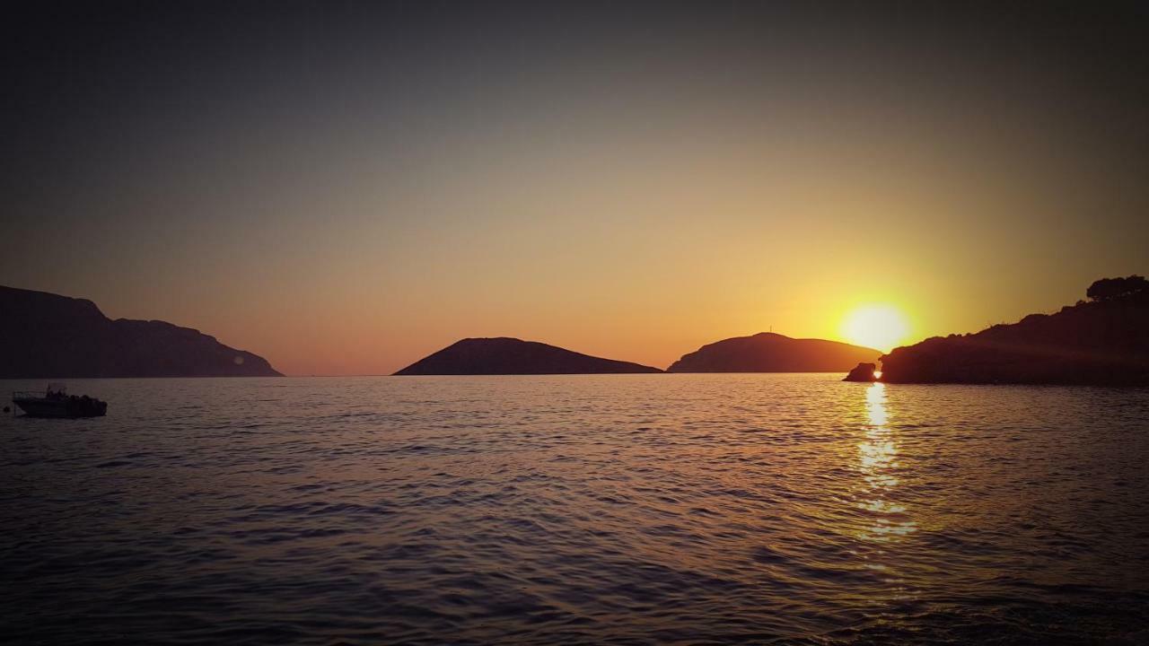 Вілла Kalymnos Skalia Mountain-Sea Екстер'єр фото